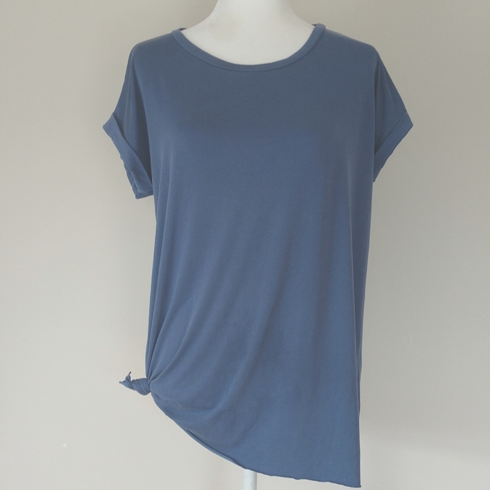 Joe & Elle side knot top. Size M